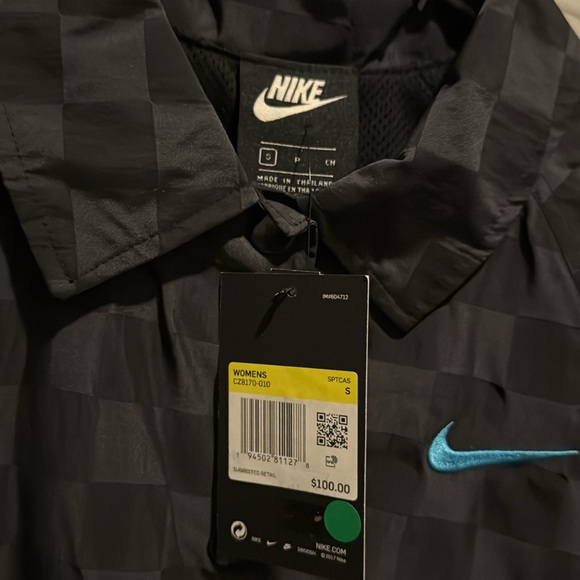 Nike raincoat - Picture 2 of 3